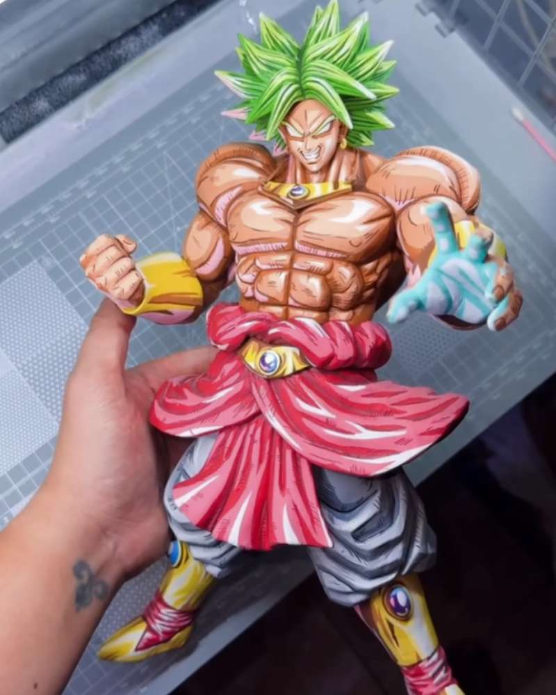 Broly figure