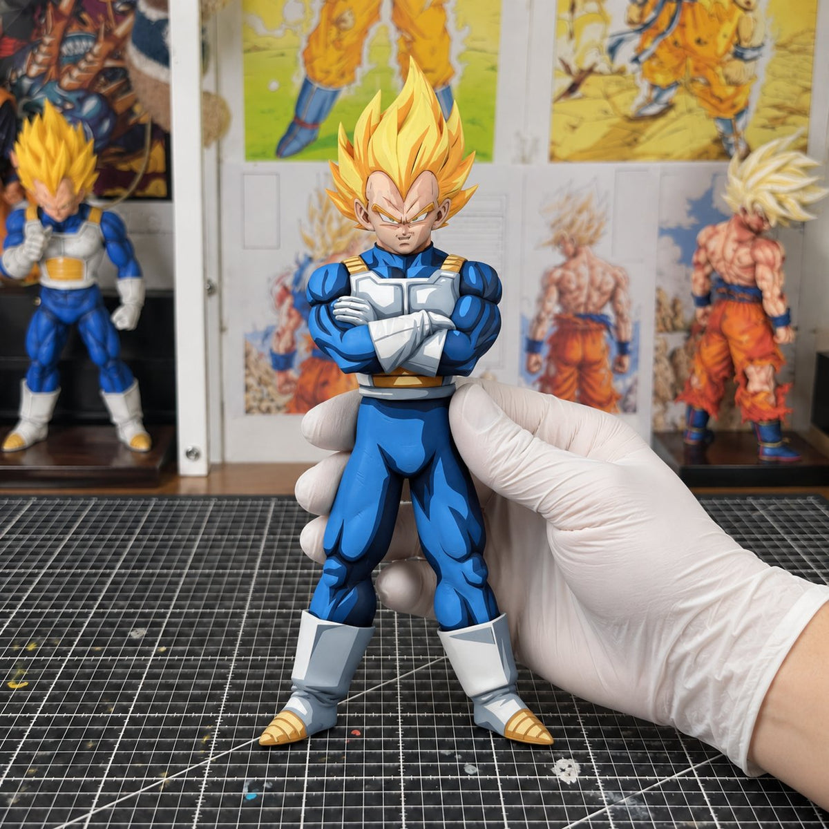 2D Anime Colour Dragon Ball Super Saiyan Vegeta Figure Repaint — workshop view