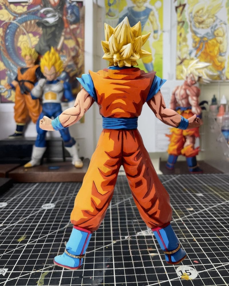 Comic Colour Dragon Ball Super Saiyan Goku Figure Repaint