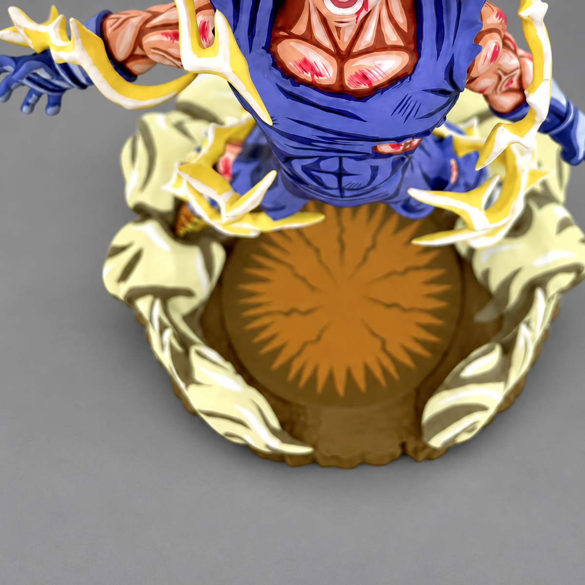 Vegeta History Box — feet