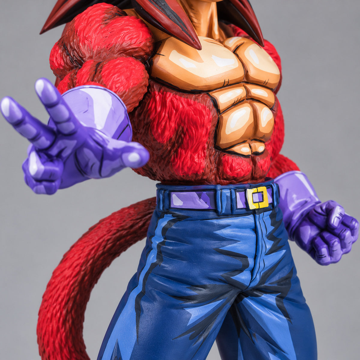 Super Saiyan 4 Vegeta 2D painted collectible, body paint and clothing detail