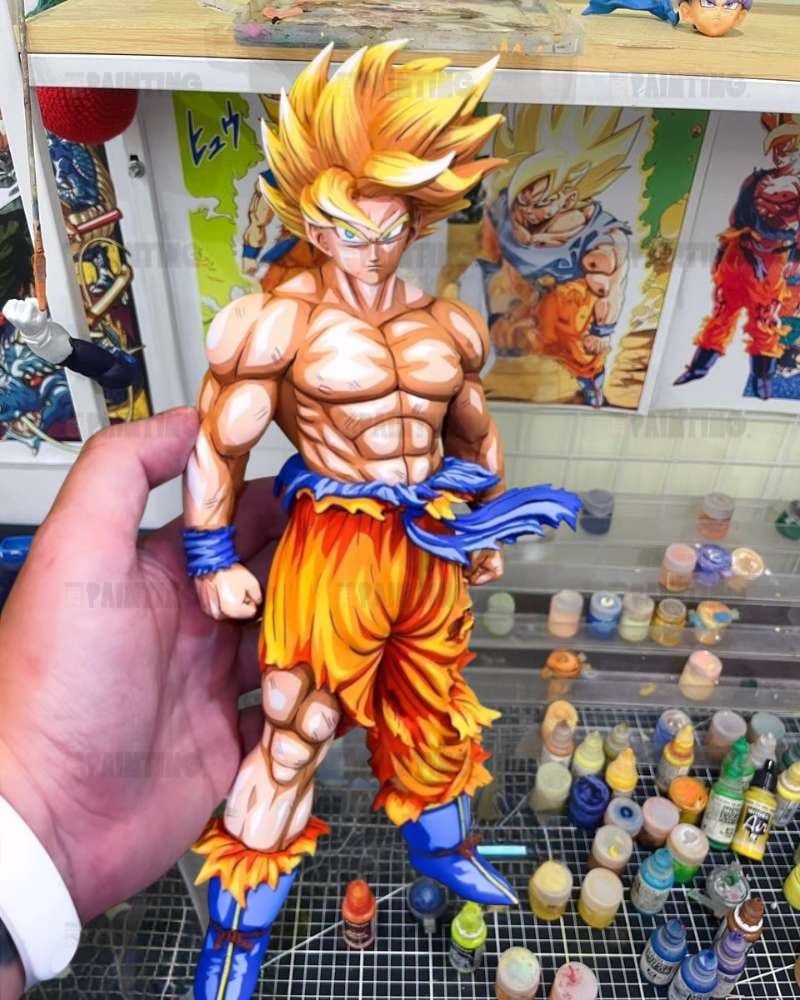 30CM Dragon Ball Z Goku SSJ War Damage Figure Repaint