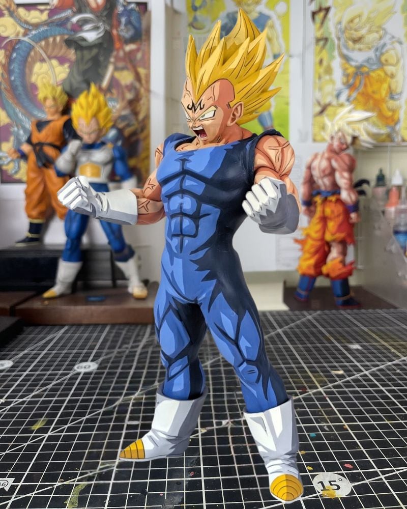 Dragon Ball Vegeta SSJ2 Golden Hair Figure Repaint