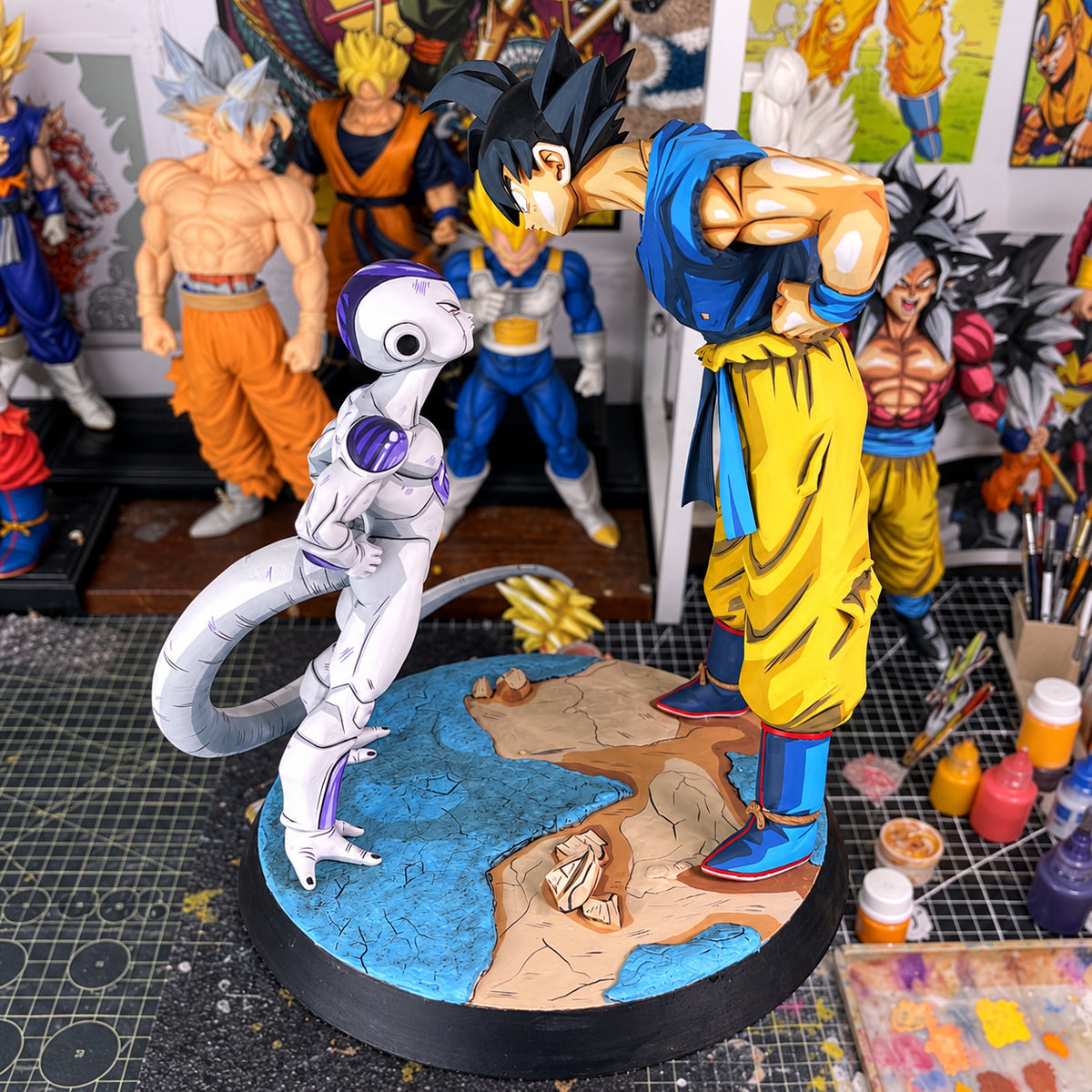 Son Goku vs Frieza Battle On Planet Namek Figure Repaint — Figure in painting workshop