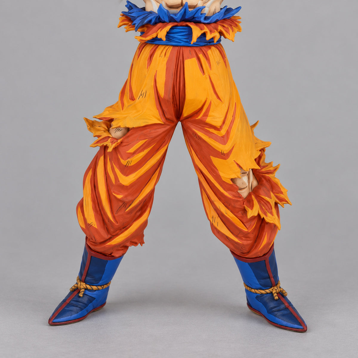 Anime Style 2D Figure Paint Son Goku Ultra Instinct — lower detail