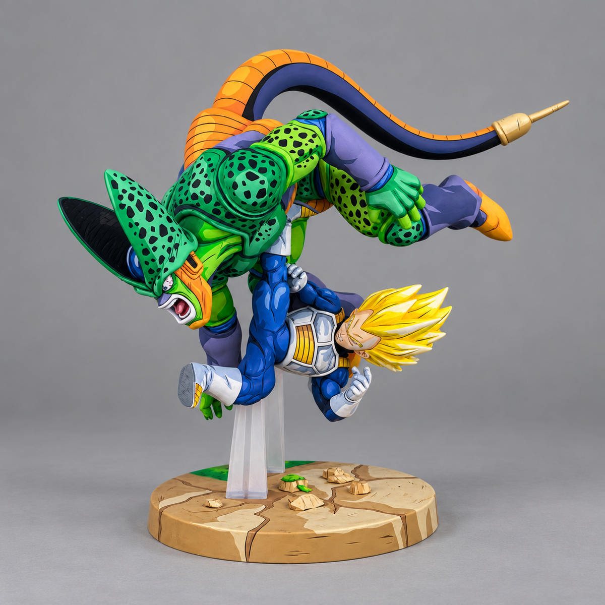Vegeta versus Cell repaint — grey studio side view