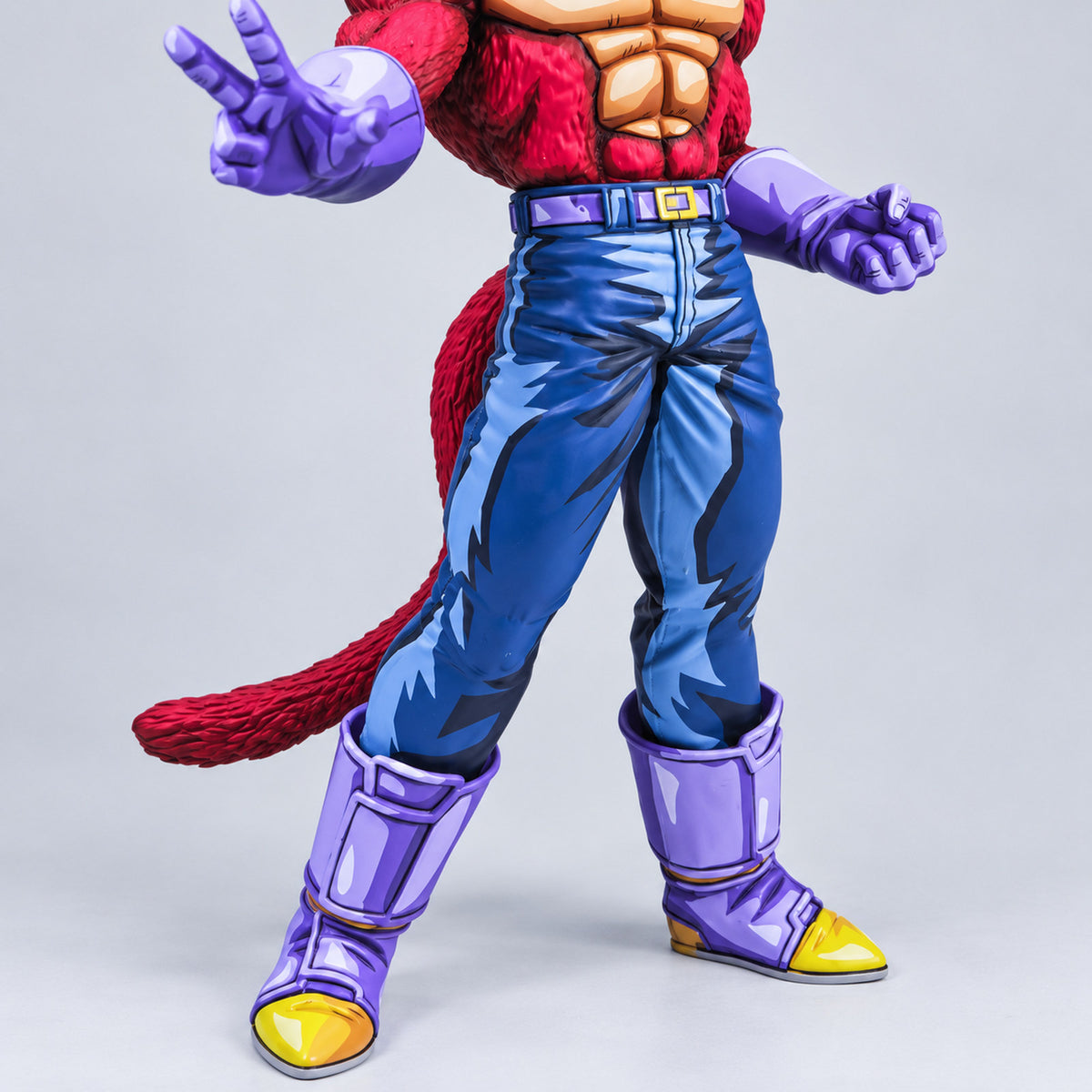 Super Saiyan 4 Vegeta 2D painted collectible, lower body and footwear detail